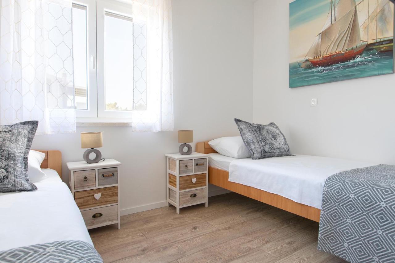 Sunny Island Apartment Trogir Exterior foto